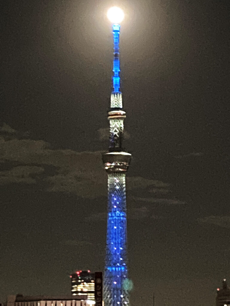 Full Harvest Moon on the Tokyo Skytree